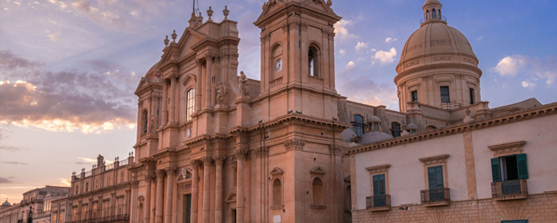 Noto tours
